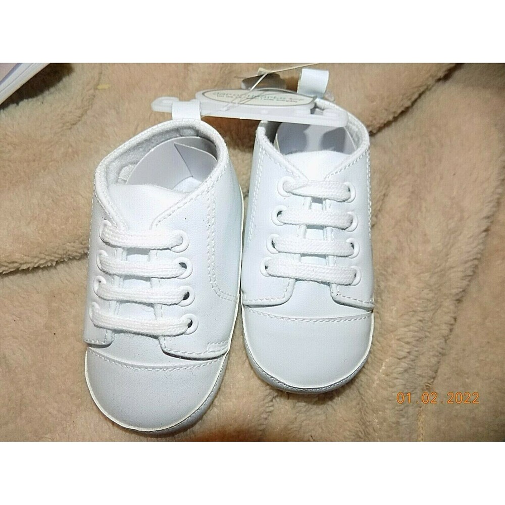 New infant baby shoes size 4 9-12 months